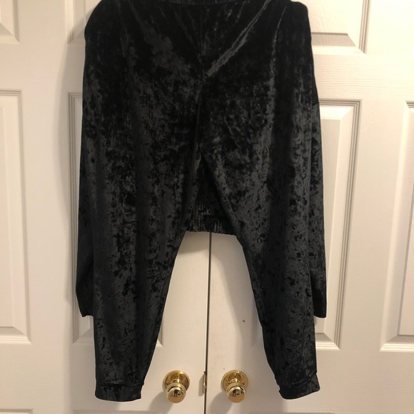 Closest - Picture 6 of 9